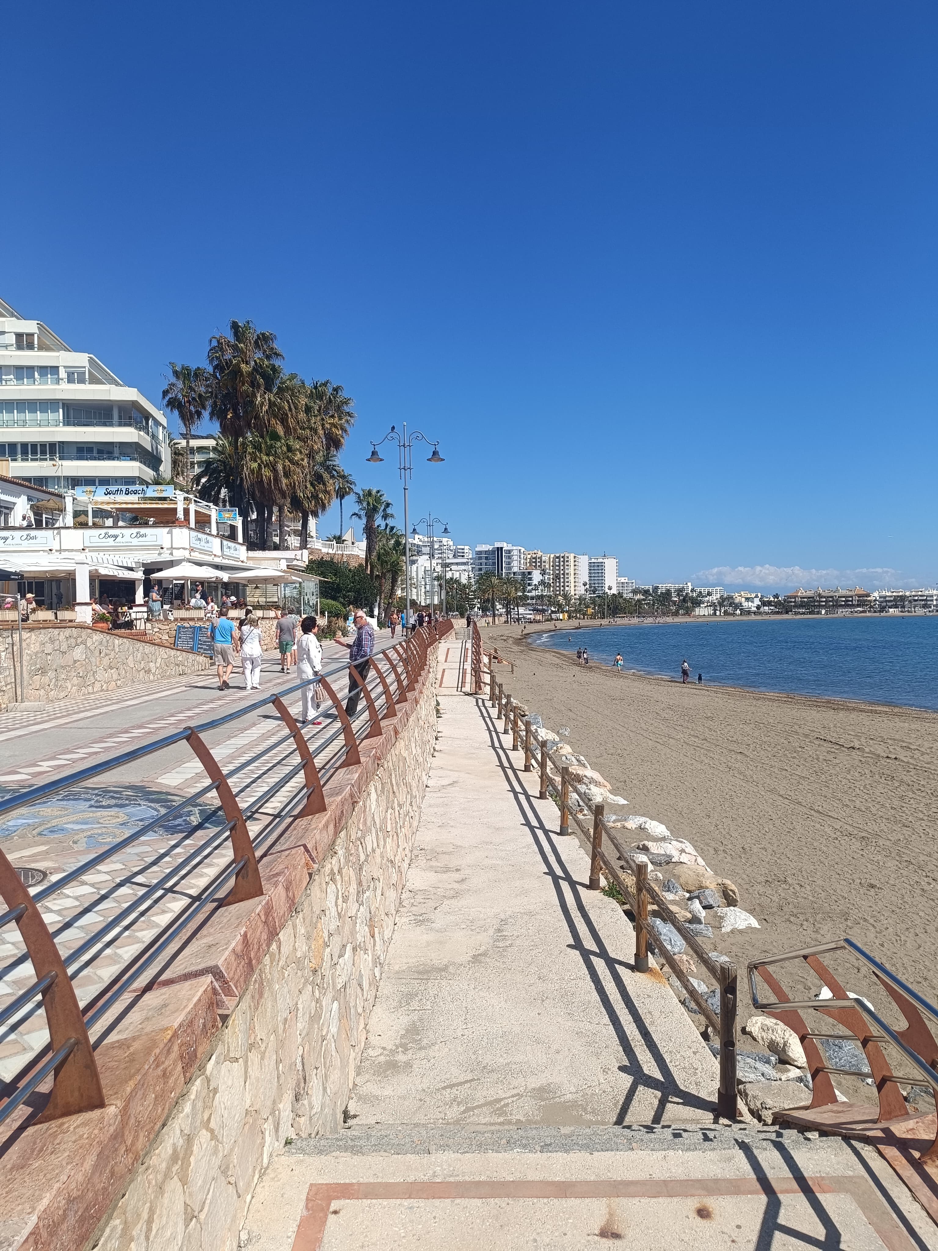 Urbanización las Naciones 10